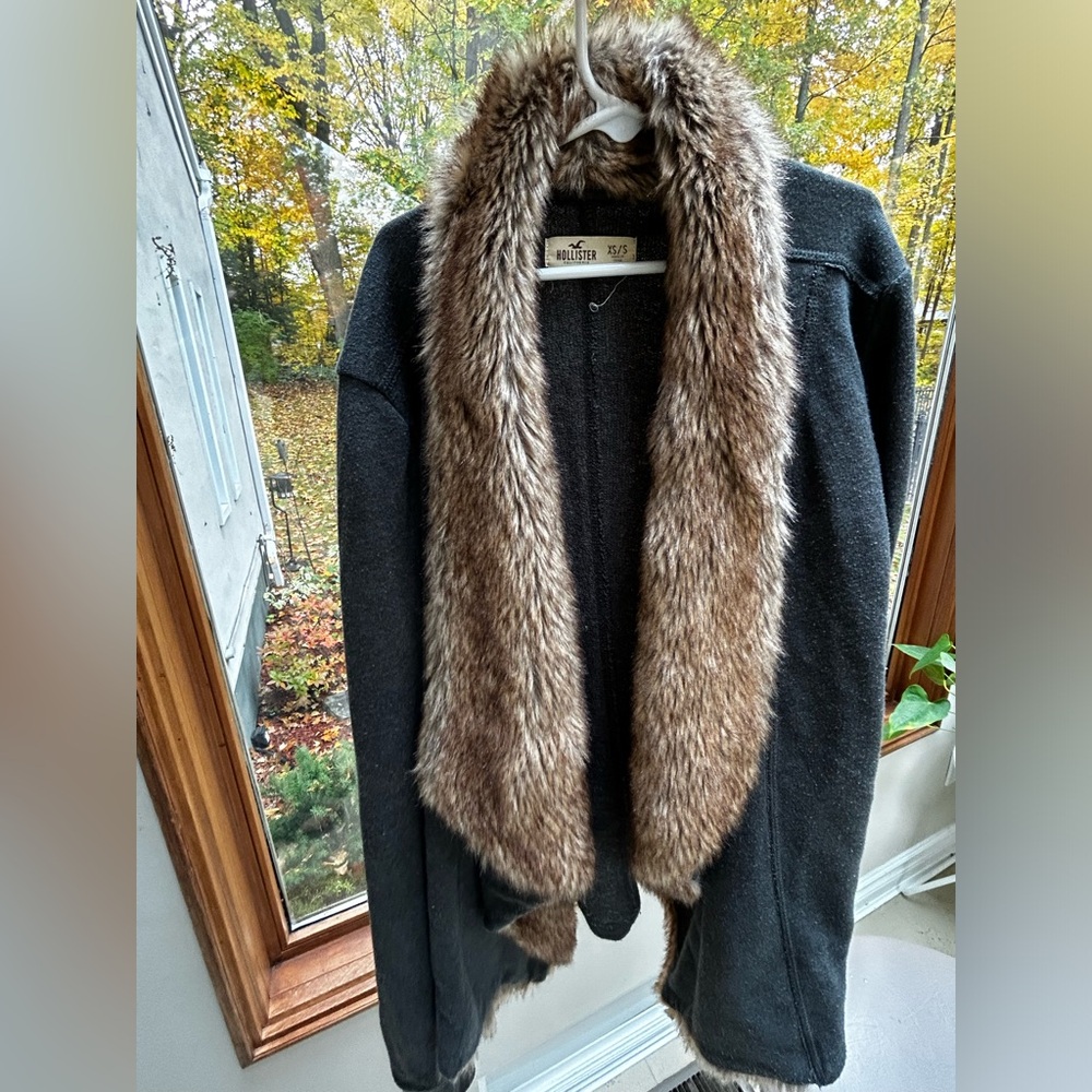 Hollister Faux fur sweater